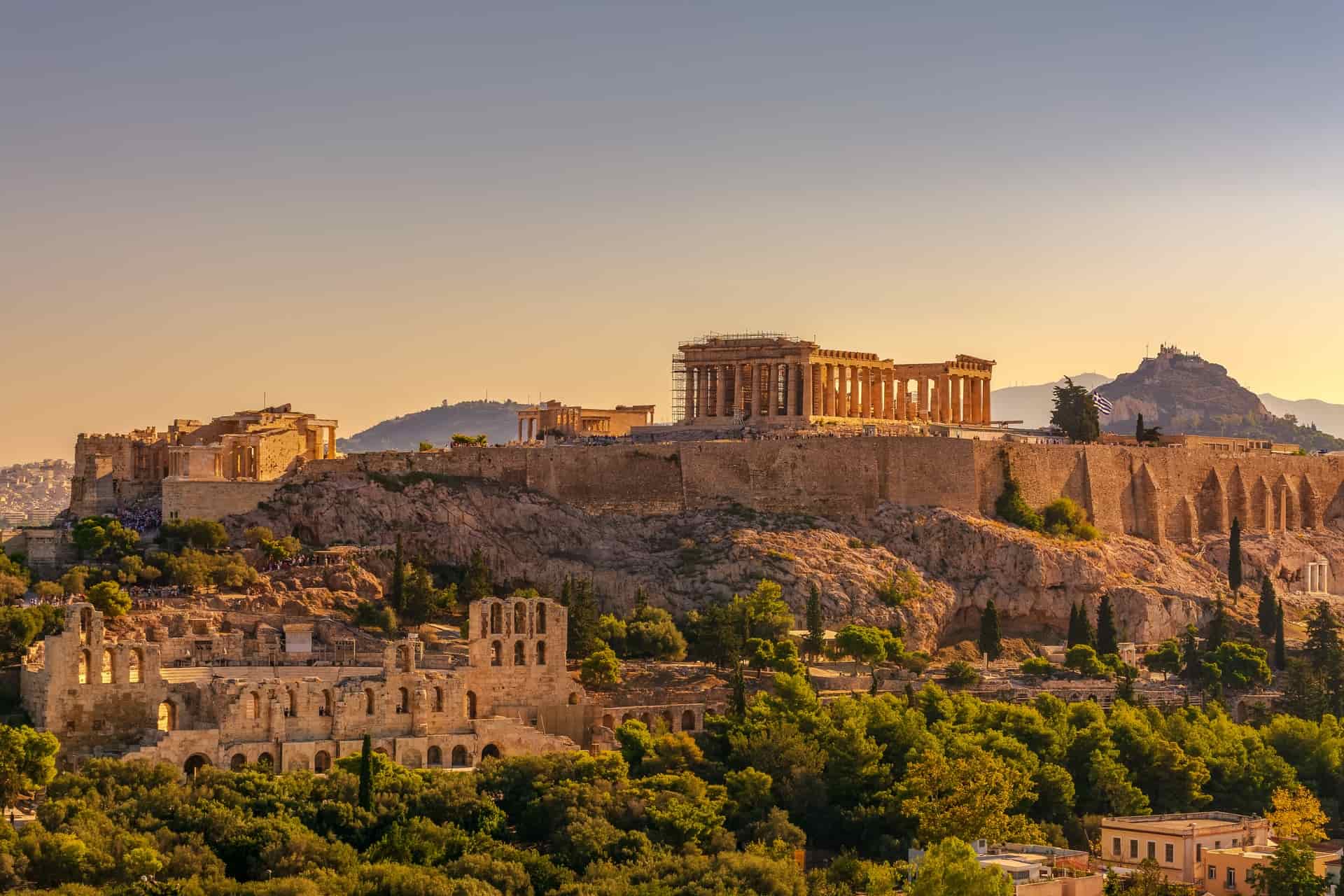 Is Athens Safe? Crucial tips for your visit in 2023!